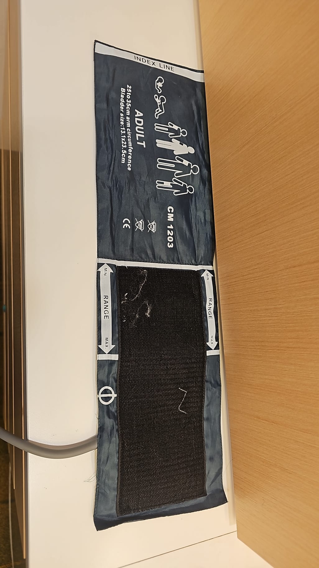 Adult NIBP Cuff - M-sized Cuff (25cm to 35cm for BUZUD Multi-Parameter Patient Monitor)